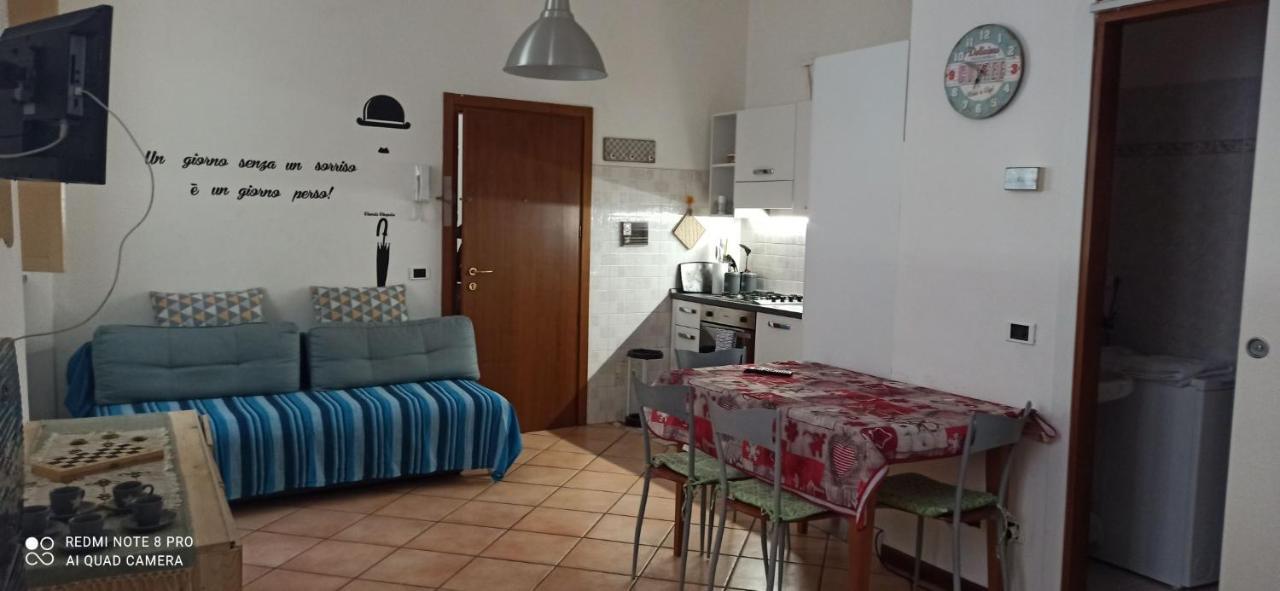 Porta Merlonia House Grazioso Monolocale Forli Exterior photo