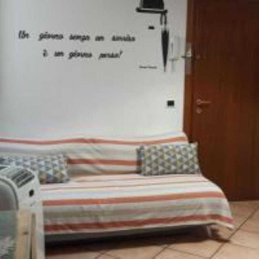 Porta Merlonia House Grazioso Monolocale Forli Exterior photo